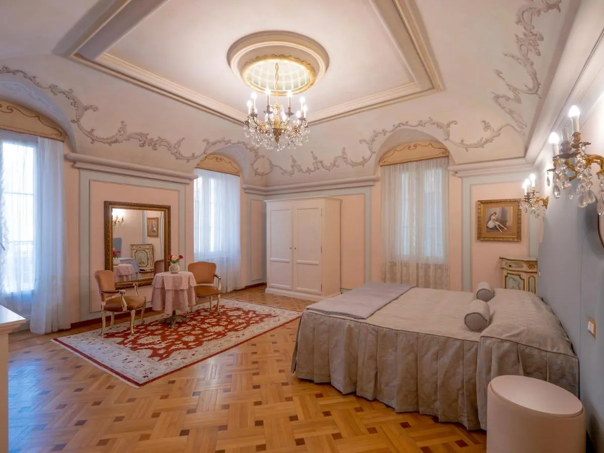 Casa Balzola - Suite Incanto Alassio 0*,  Italia